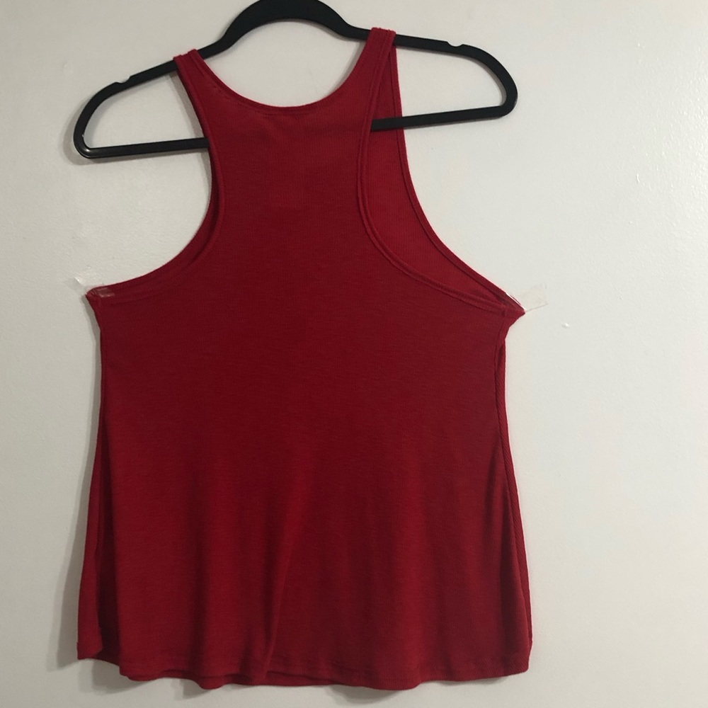 Free people top sleevesless scoop neck pull over red. Small